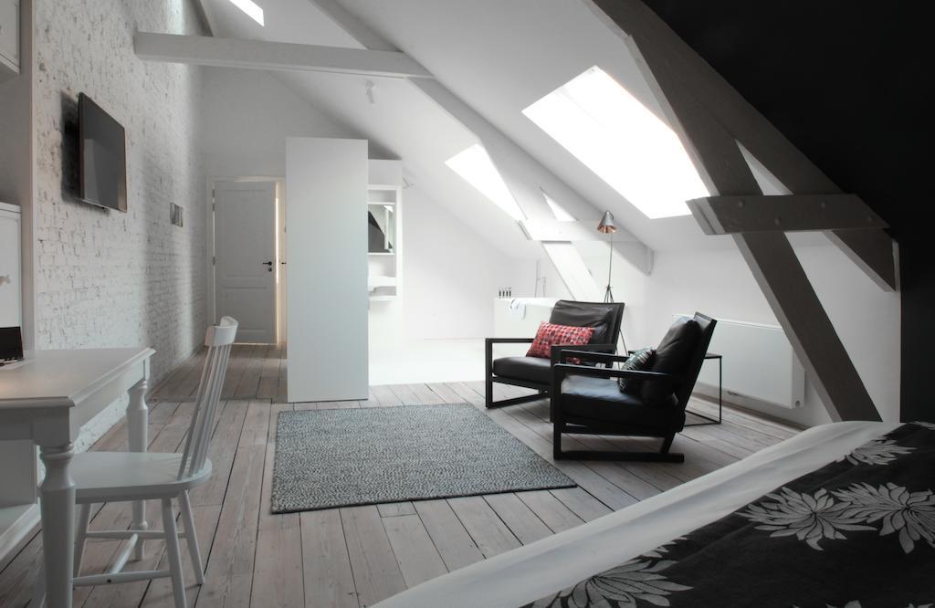 Couette-café Maison Nationale Flats&suites 5*