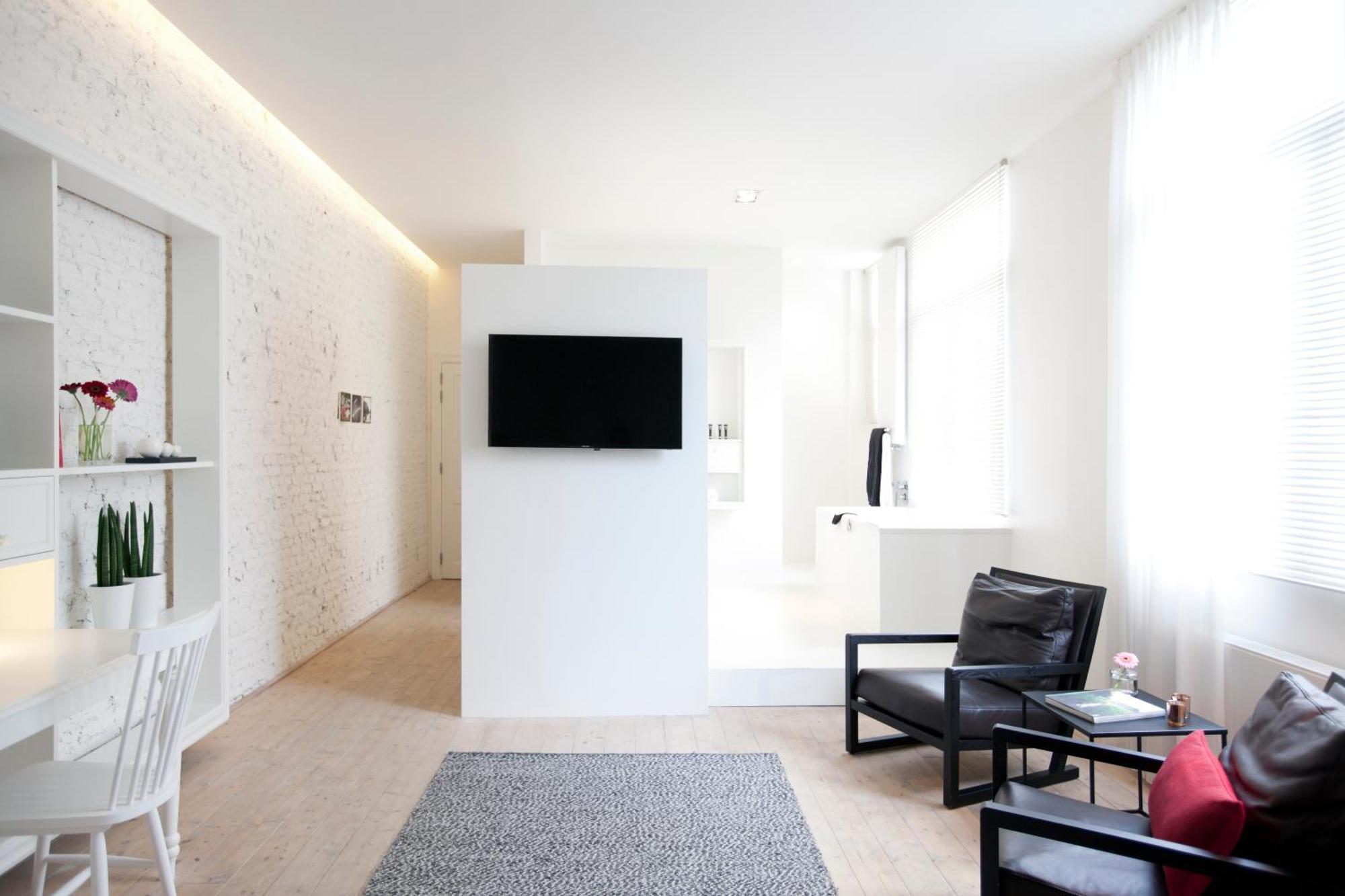 Maison Nationale Flats & 5*