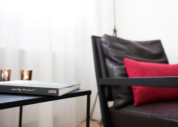 Maison Nationale City Flats & Suites